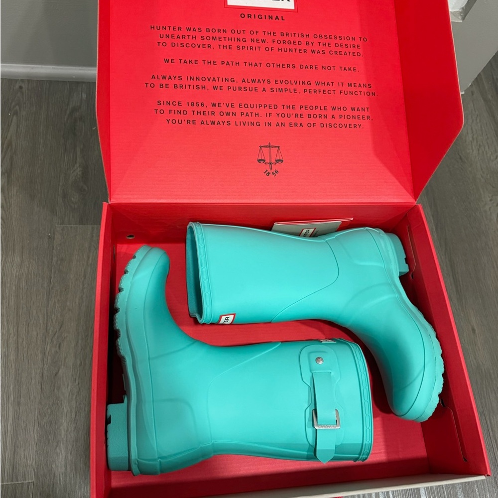 Hunter Women’s Original Short Rain Boots, Ocean Swell- Brand New